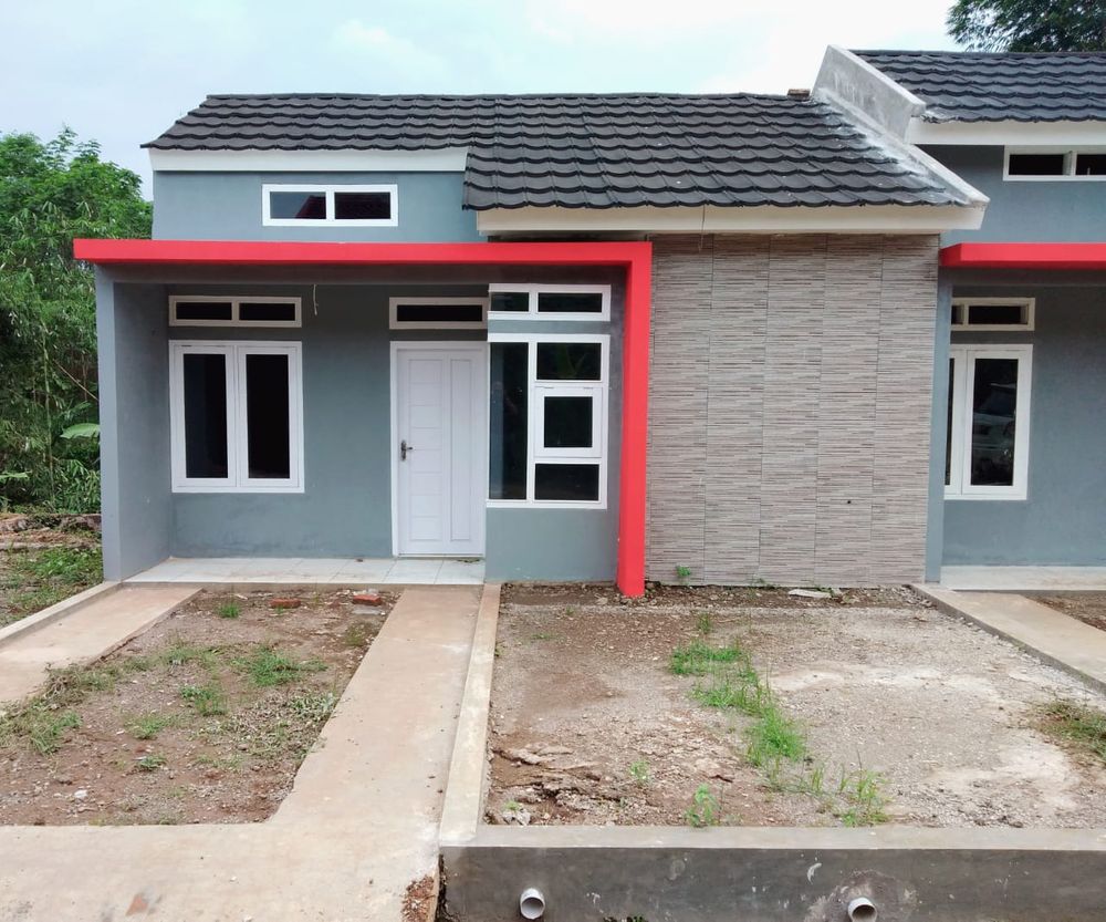 foto tampak rumah tipe Rumah Tapak perumahan Griya indah luragung