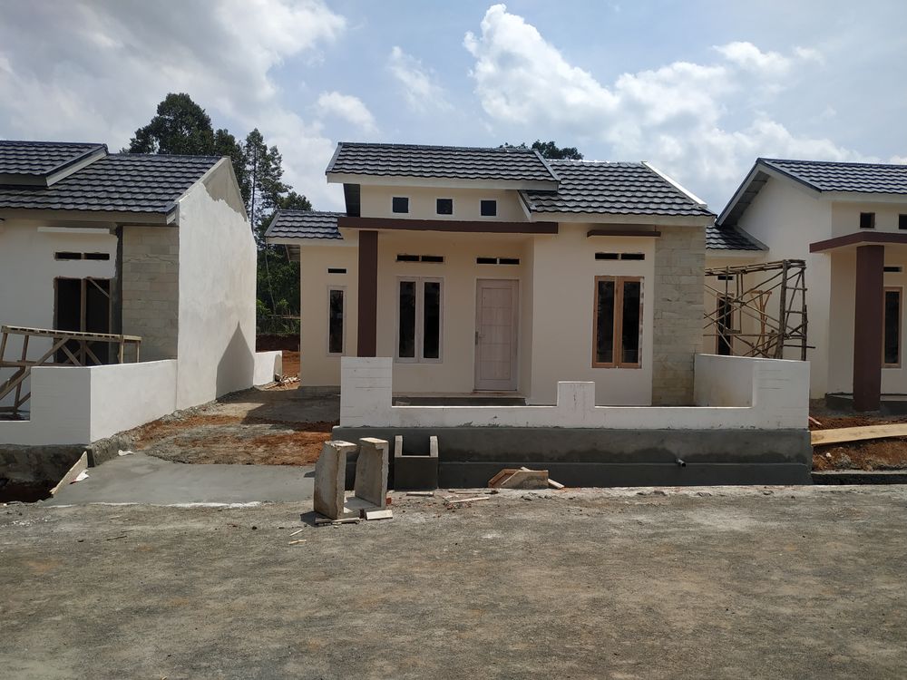 foto tampak rumah tipe 36 perumahan LAKSITA RESIDENCE