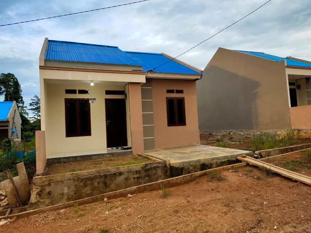 foto tampak rumah tipe 36 perumahan Bukit Bahtera Papua Mandiri