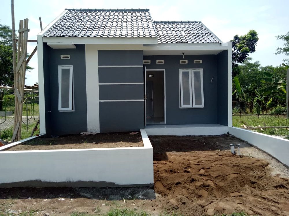 foto tampak rumah tipe 30 perumahan PESONA RANDUSARI