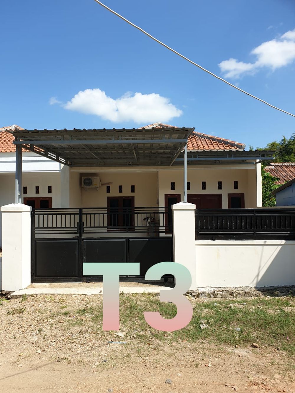 foto tampak rumah tipe T/45 perumahan Grand House Watuagung
