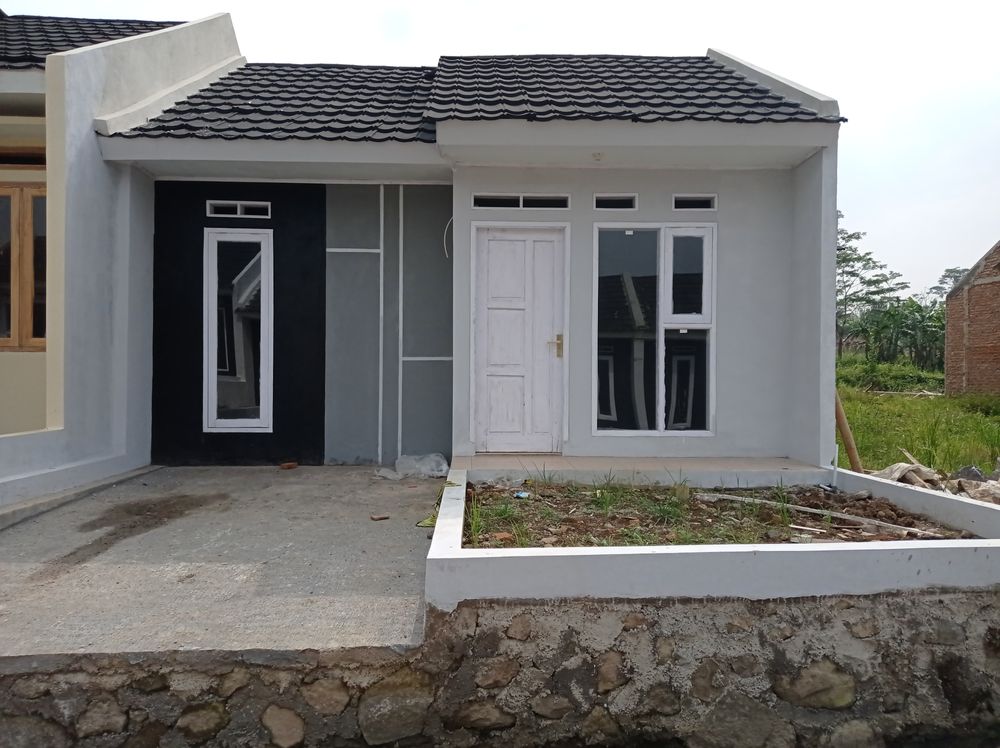 foto tampak rumah tipe 30/60 perumahan Cluster Mekarsari