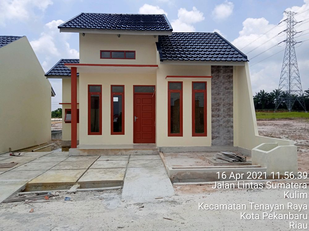 foto tampak rumah tipe 36/108 perumahan GRAHA TANGOR ASRI