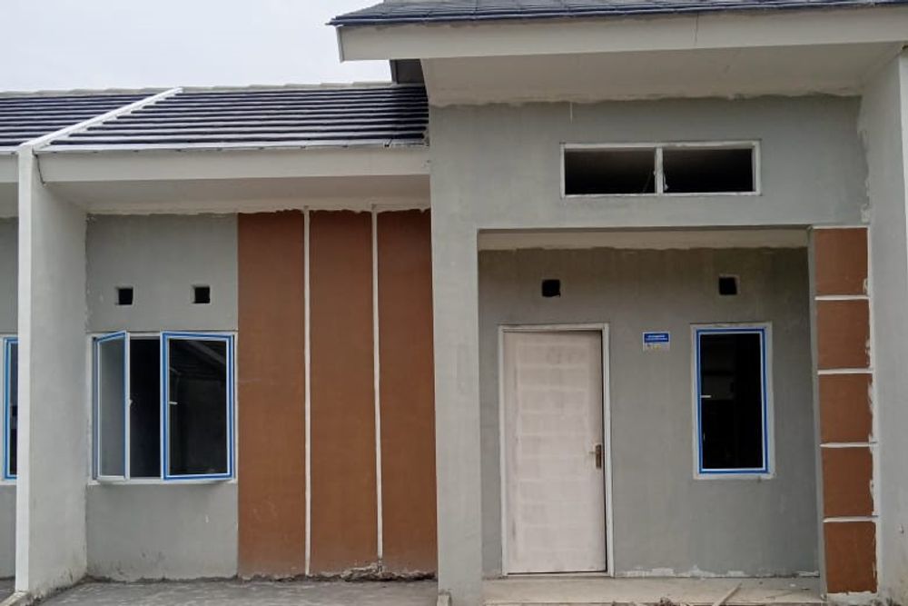foto tampak rumah tipe 30/60 HOOK perumahan Taman Kertamukti Residence