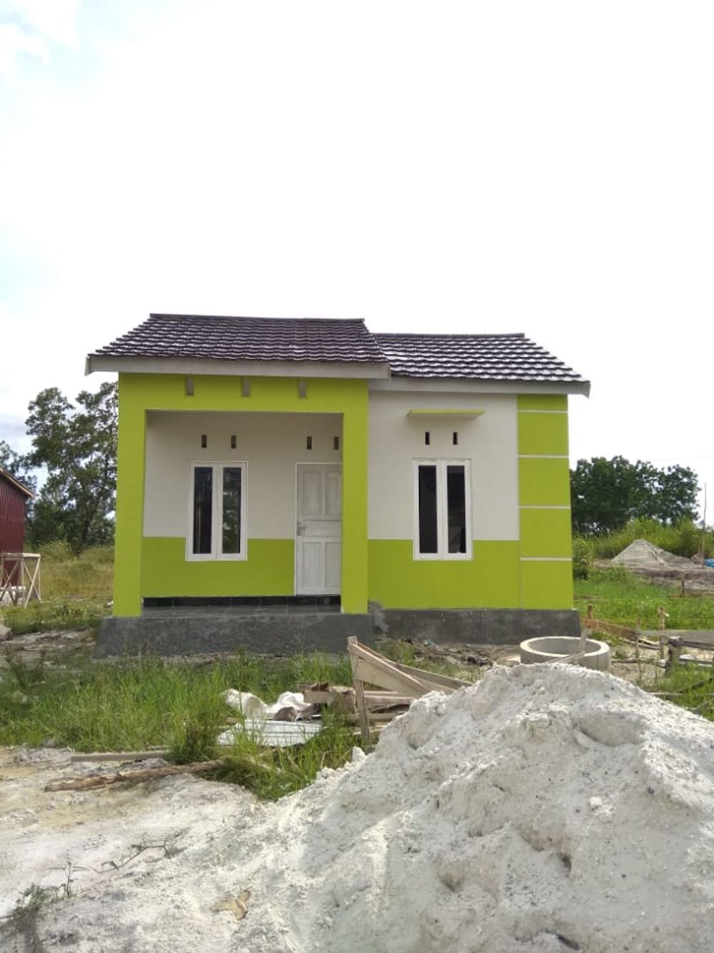 foto tampak rumah tipe 36 perumahan PELANGI KASTURI