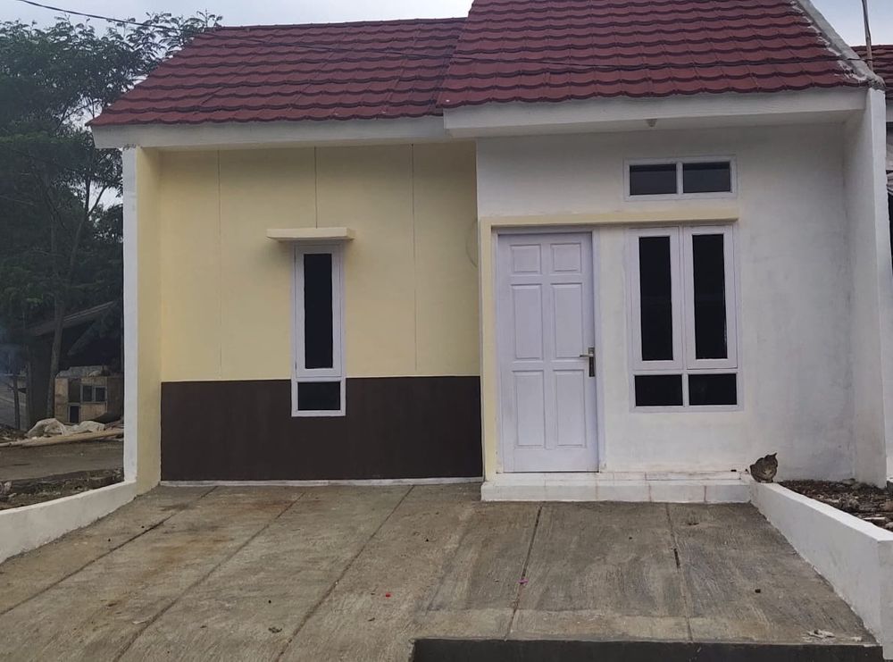 foto tampak rumah tipe 30/60 perumahan CIMANDE RESIDENCE