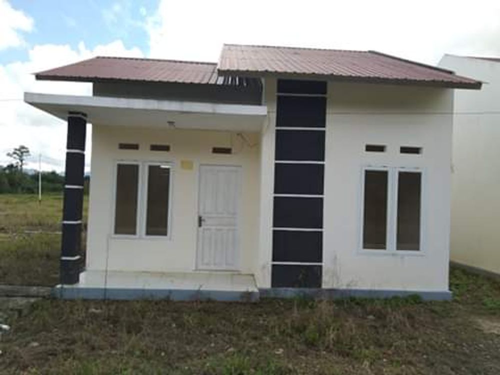 foto tampak rumah tipe 36 perumahan Griya Sekayam Indah