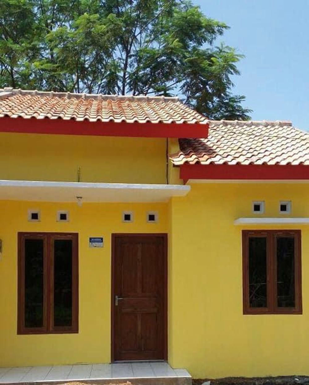 foto tampak rumah tipe 70/146 perumahan GARAHA ASRI 9 KARANGANOM