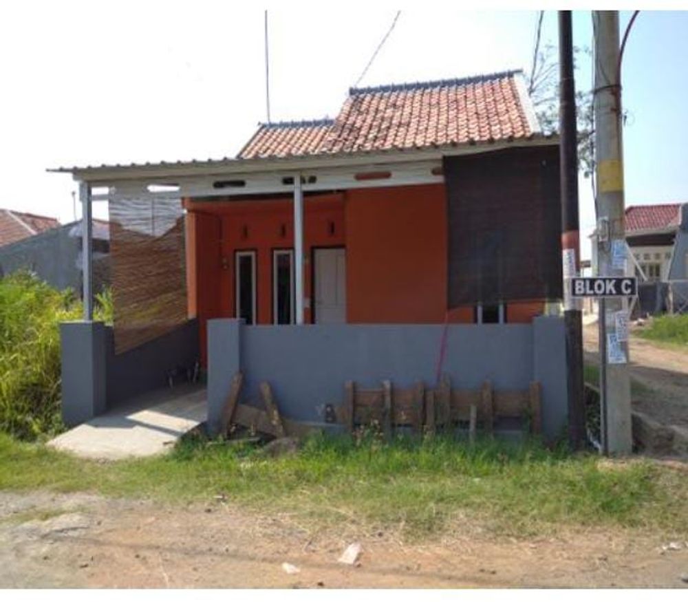foto tampak rumah tipe SUBSIDI perumahan Omah Alit