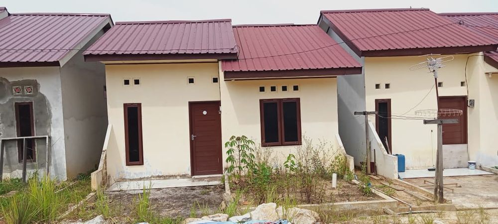 foto tampak rumah tipe 36/84 perumahan PERUMAHAN PURI KARANG JOANG
