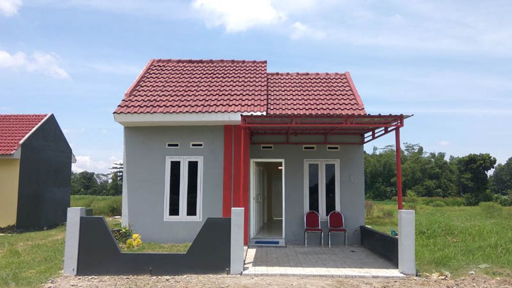 foto tampak rumah tipe 32/60 perumahan Griya Margomulyo Asri