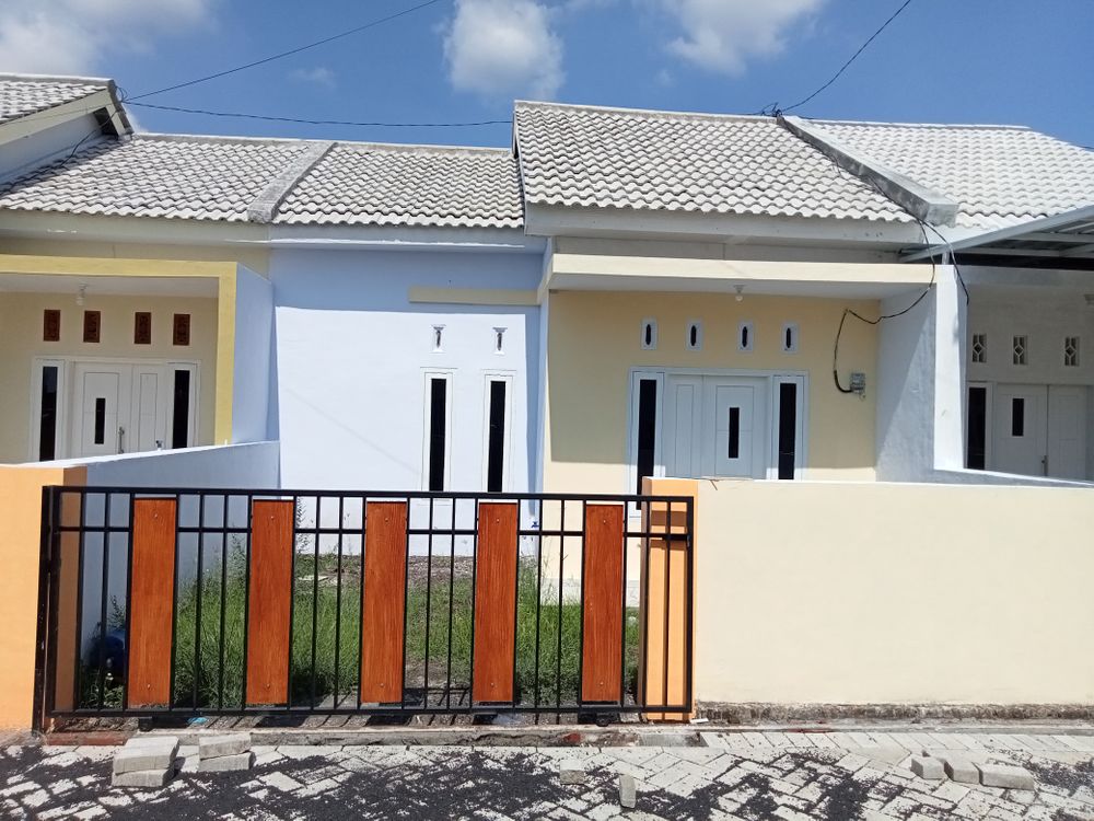 foto tampak rumah tipe 36/68 perumahan Citarum City