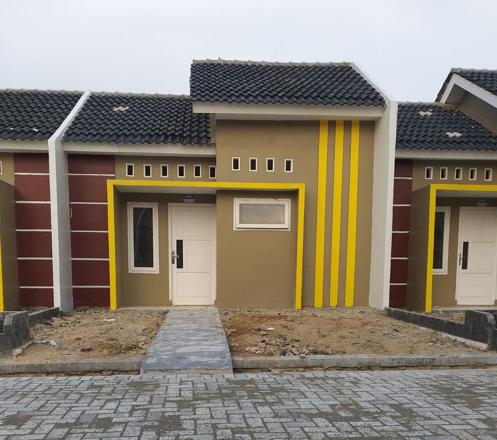 foto tampak rumah tipe RS Tapak Sederhana perumahan CLUSTER RAJEG CITY MANSION 2