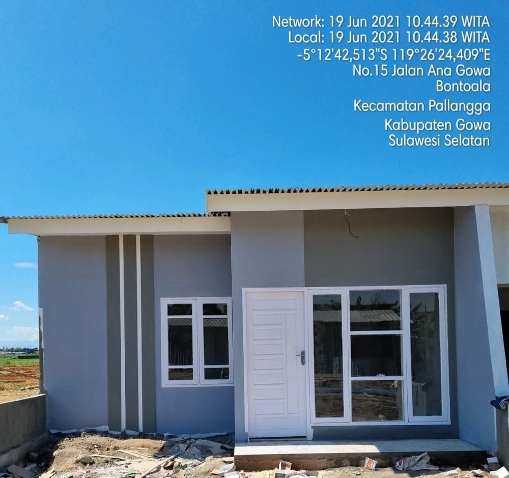 foto tampak rumah tipe 36/66 perumahan Green Nurhidayat Bontomajannang