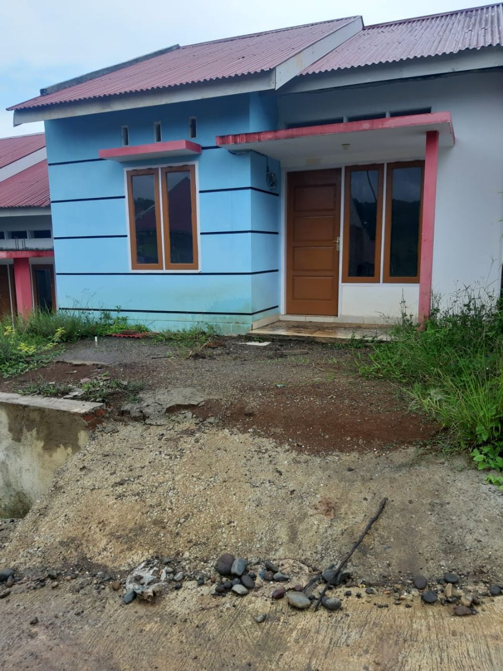 foto tampak rumah tipe 36/72 perumahan Vistaria Residence