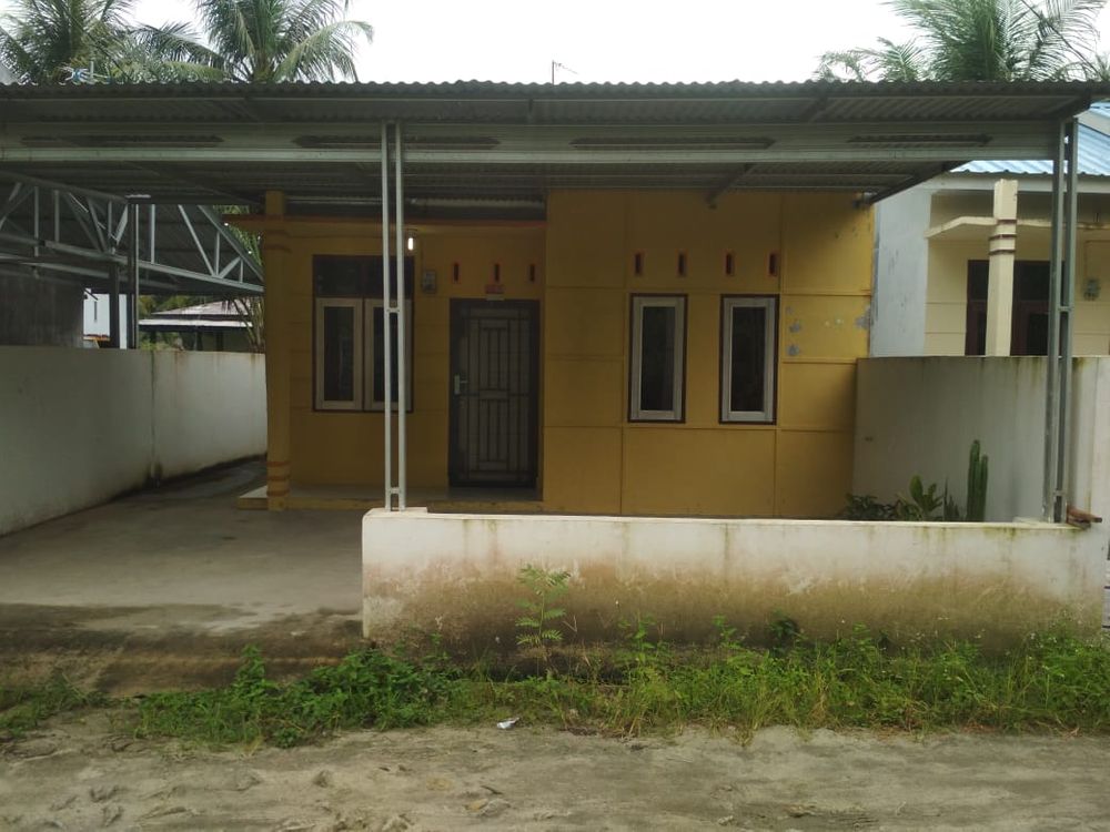 foto tampak rumah tipe 36/90 perumahan TANAH MERAH INDAH PERMAI