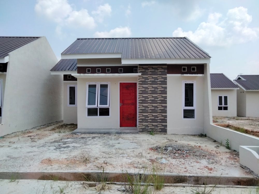 foto tampak rumah tipe 36/102 perumahan Residence 73 III