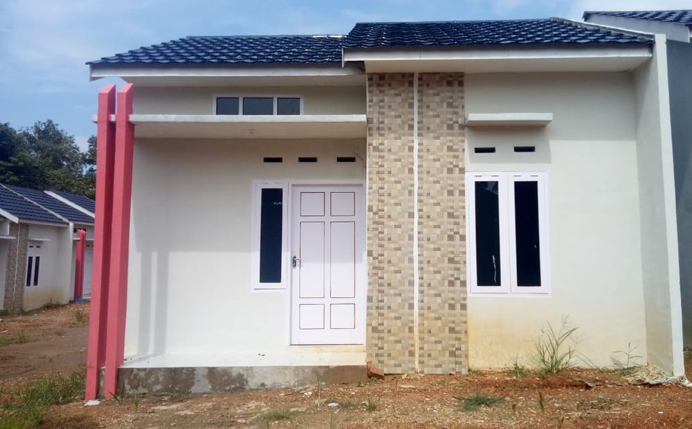 foto tampak rumah tipe 36 perumahan PURI KEDATON