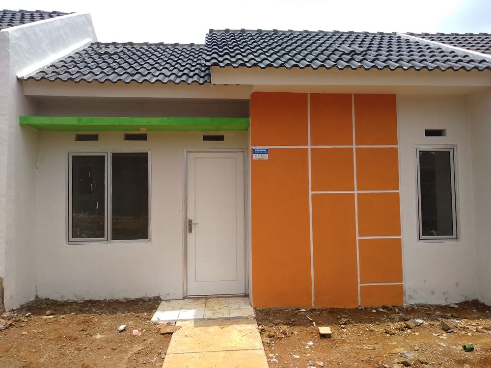 foto tampak rumah tipe 27/72 perumahan CIPANAS RESIDENCE