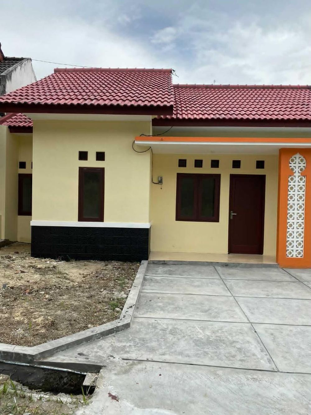 foto tampak rumah tipe 36 perumahan Bukit Puncak Wangi Islamic Residence