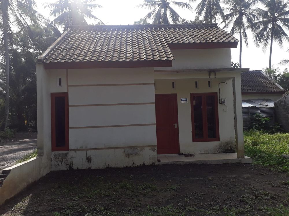 foto tampak rumah tipe 27 perumahan Grha Cantika