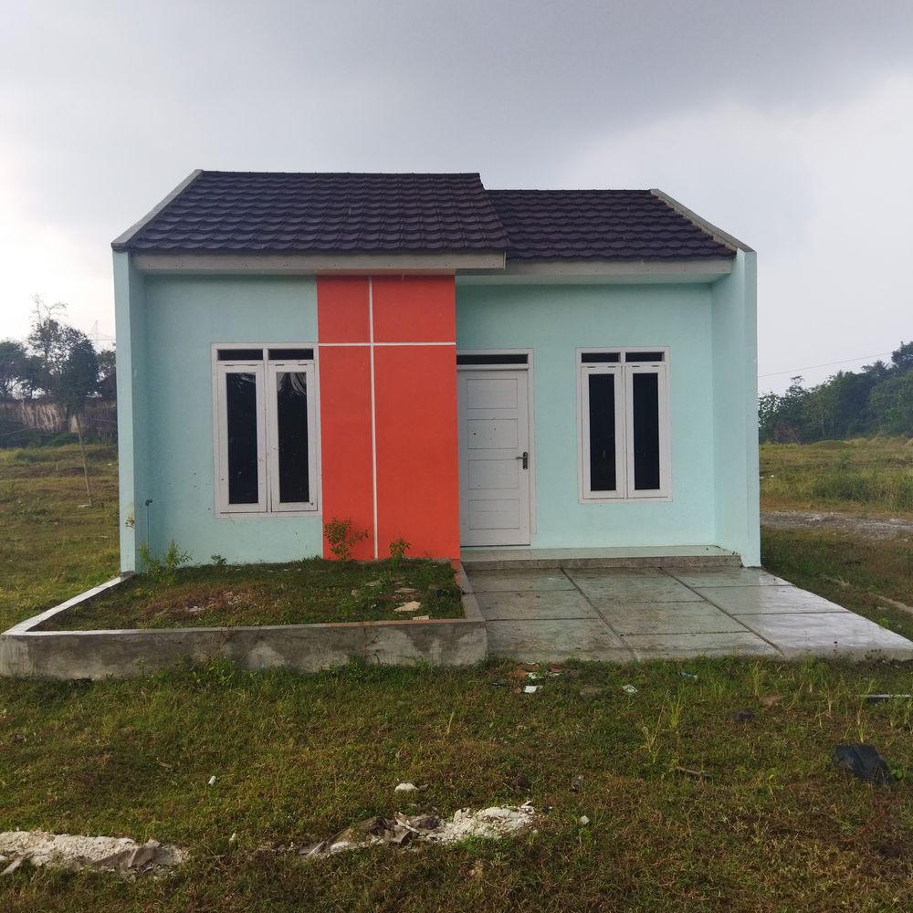 foto tampak rumah tipe 30/60 perumahan GRIYA CIUJUNG ASRI