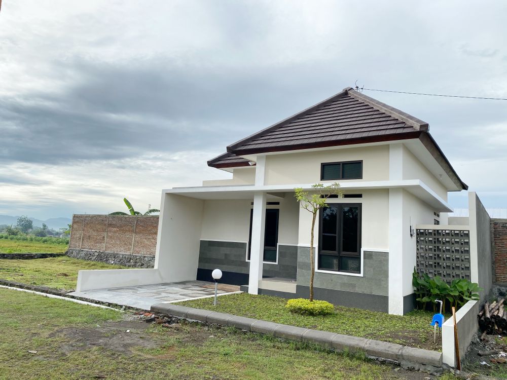 foto tampak rumah tipe B perumahan Azalea Citra