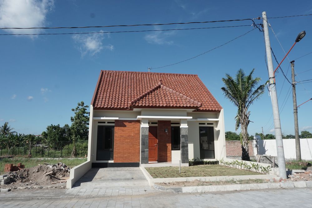 foto tampak rumah tipe A perumahan Ambara Citra