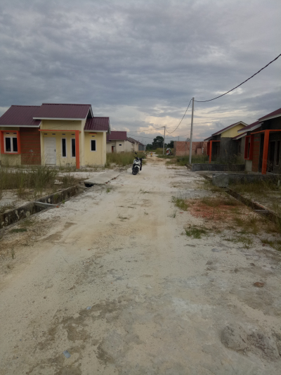 foto posisi tengah perumahan GRIYA REYVANA ABADI TAHAP 2