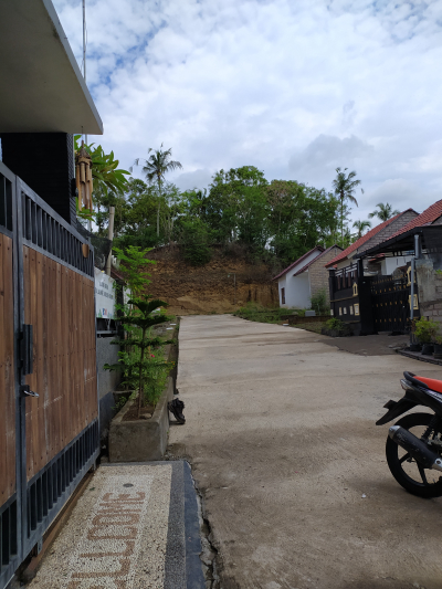 foto posisi tengah perumahan Pangkung Gayung Sari Residence