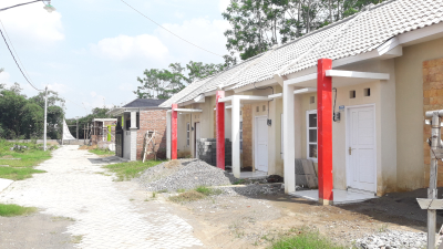 foto posisi tengah perumahan GRIYA PERMATA 1
