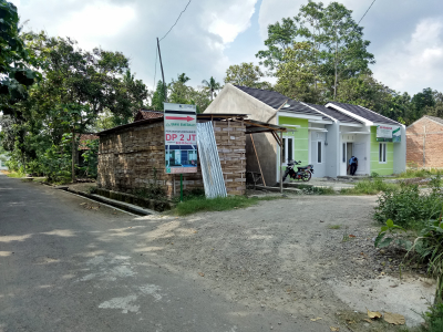 foto posisi tengah perumahan PERUMAHAN BMW EMERALD