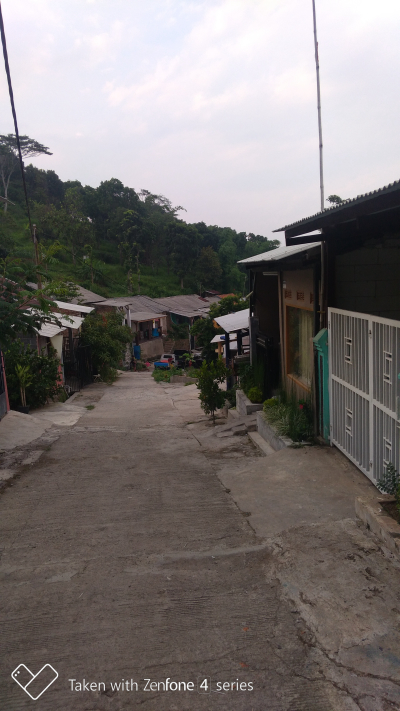 foto posisi tengah perumahan BUKIT SUKASARI MUKTI