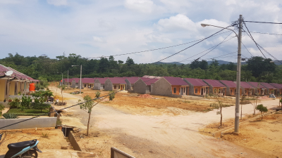 foto posisi tengah perumahan MUTIARA GEMILANG