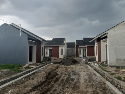 foto posisi tengah perumahan TAMAN ANGGREK 2