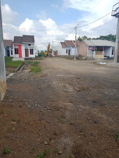 foto posisi tengah perumahan PURI ANTIROGO 3