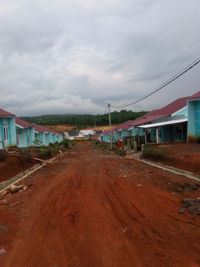 foto posisi tengah perumahan BUKIT INDAH RAFLESIA