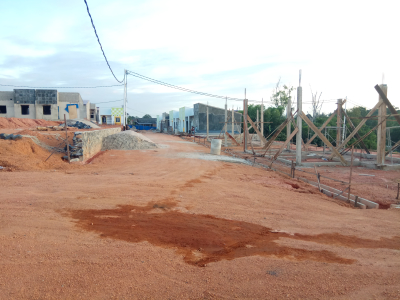 foto posisi tengah perumahan OEBAN VILLAGE