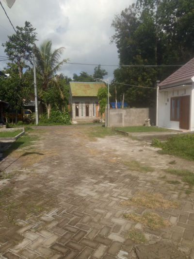 foto posisi tengah perumahan BRANGGAHAN REGENCY