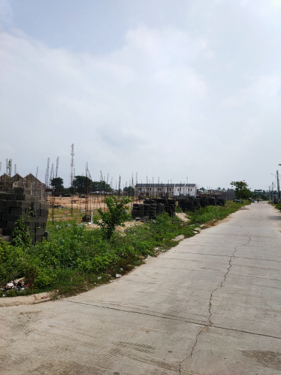 foto posisi tengah perumahan Grand Balaraja Residence