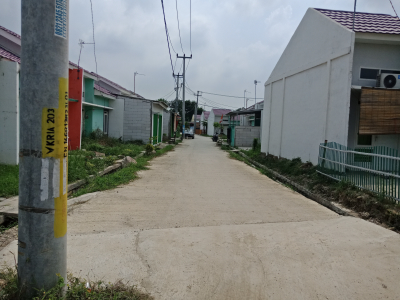 foto posisi tengah perumahan KLARI REGENCY