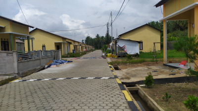 foto posisi tengah perumahan AKCAYA KEMYLA 3 (BLOK F)