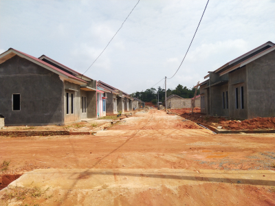 foto posisi tengah perumahan BUKIT INDAH LESTARI 4