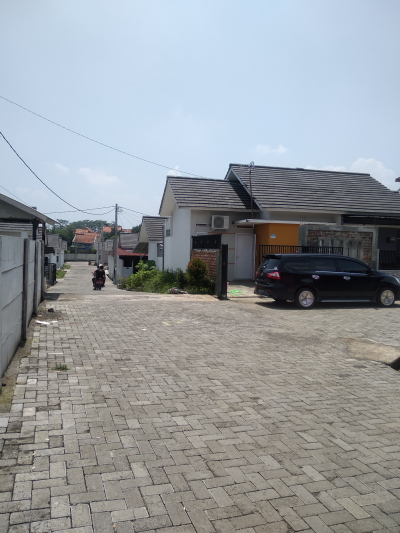 foto posisi tengah perumahan KALIBUNDER REGENCY