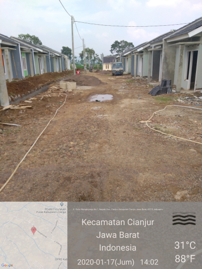 foto posisi tengah perumahan Prima Nagrak Nusantara
