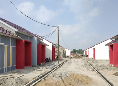 foto posisi tengah perumahan Barangaroo Kirana Home's