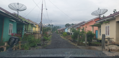 foto posisi tengah perumahan Padat Karya Regency