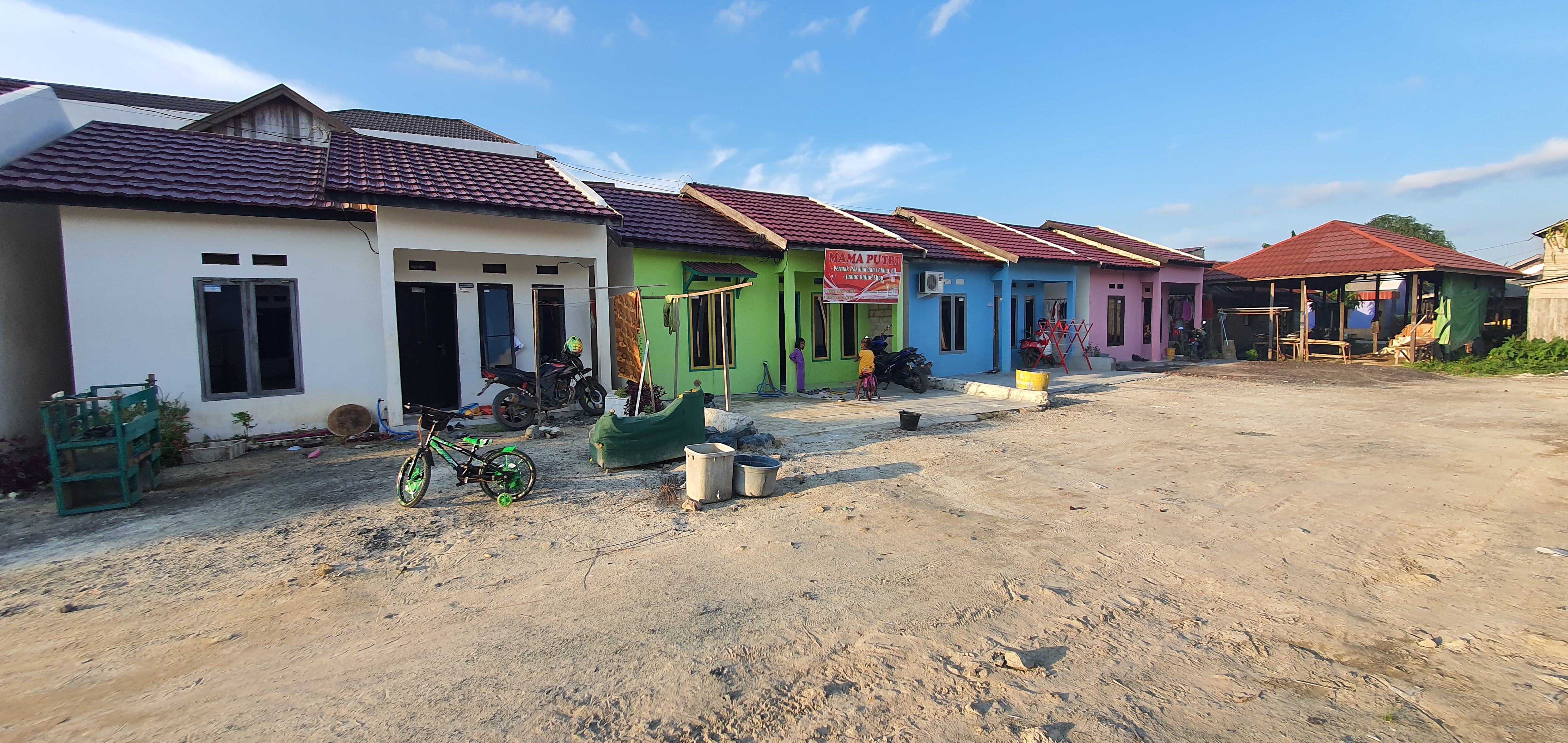 foto posisi tengah perumahan Bata Merah Indah 2