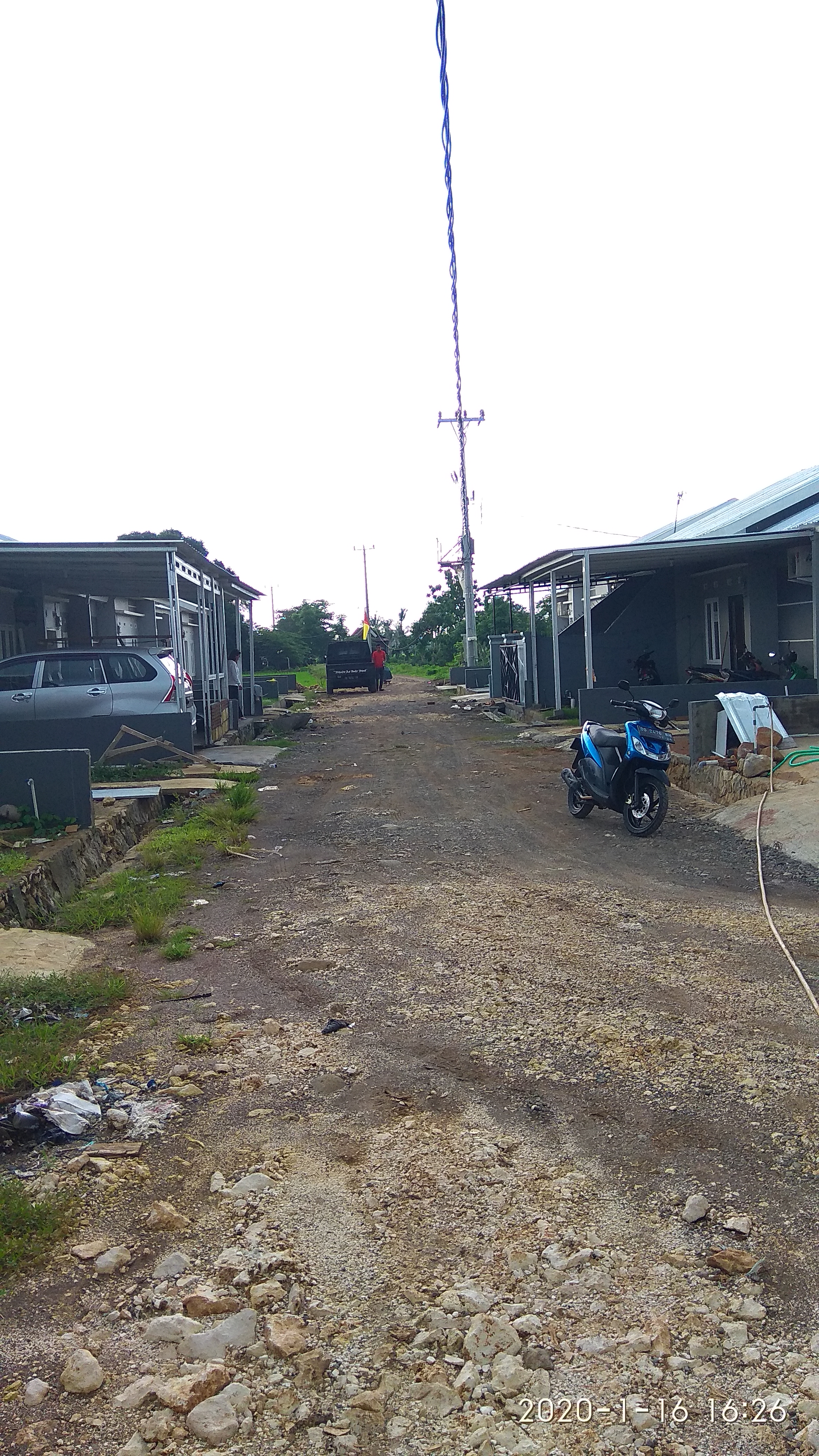 foto posisi tengah perumahan Padaelo Regency