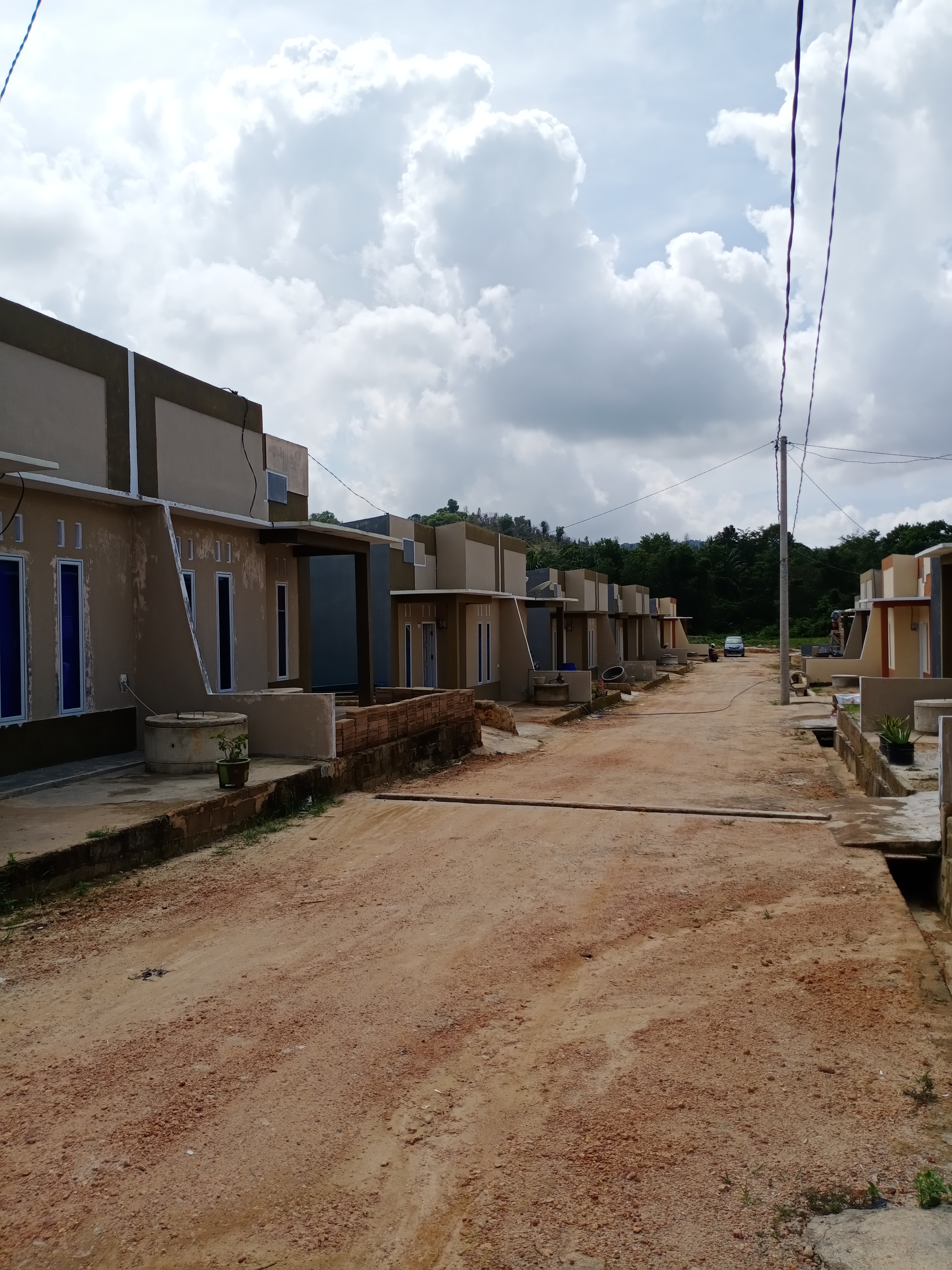 foto posisi tengah perumahan MUTIARA BINTAN
